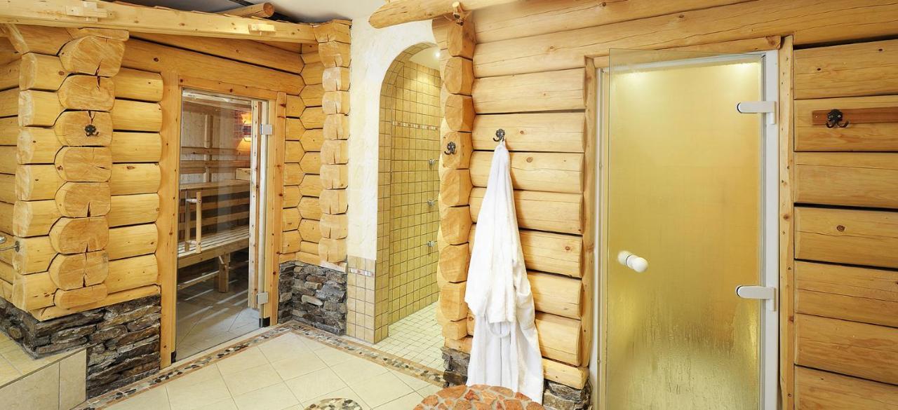 Hotel Kristall B&B Ischgl Exterior foto